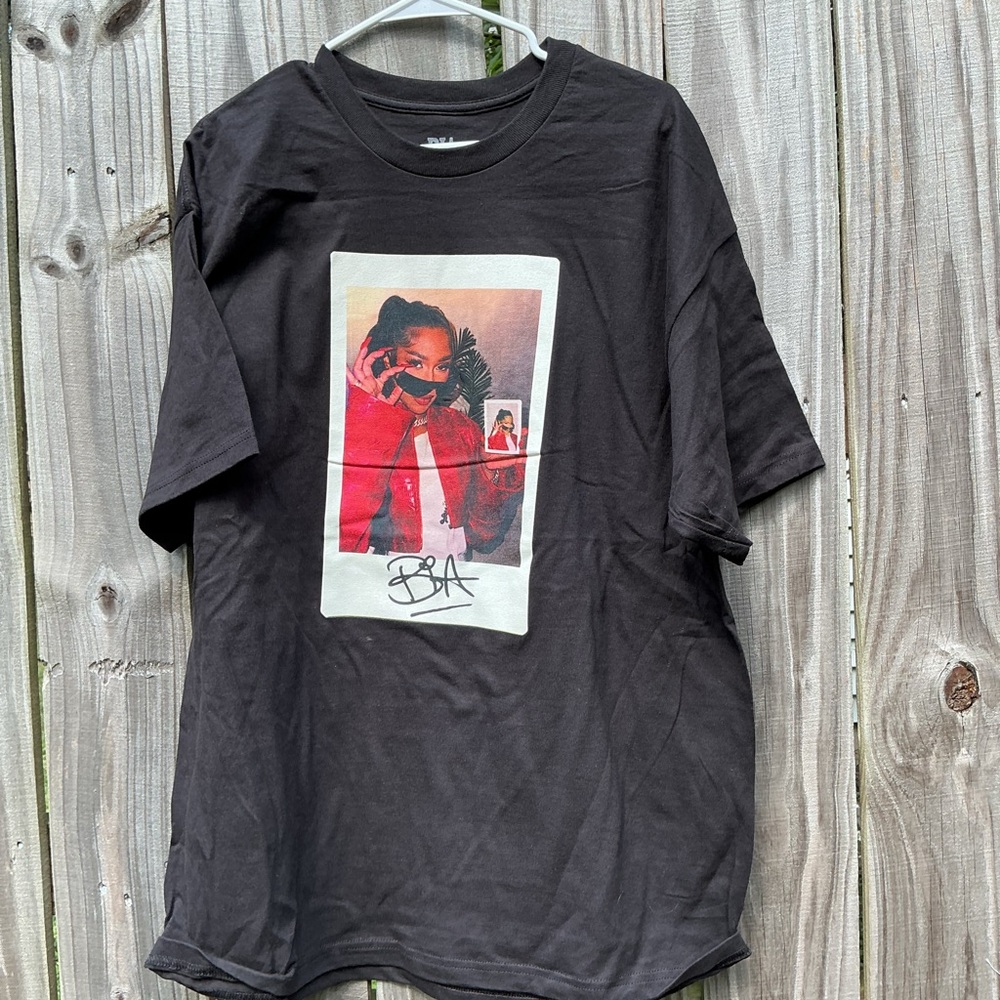 BIA Graphic Black T-Shirt